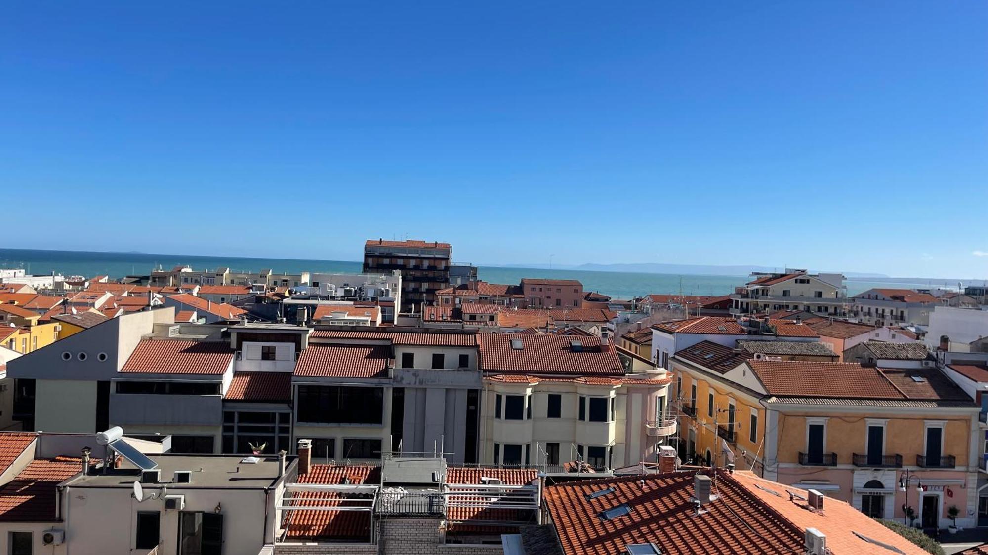 Il Rifugio Nel Cielo Apartment Termoli Exterior photo